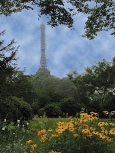 walking-tour-of-Paris-Eiffel-Tower
